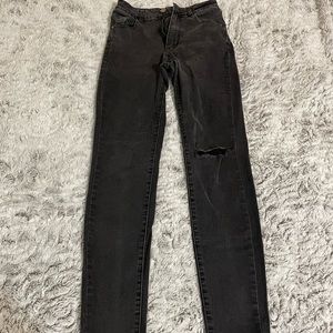 Black skinny jeans